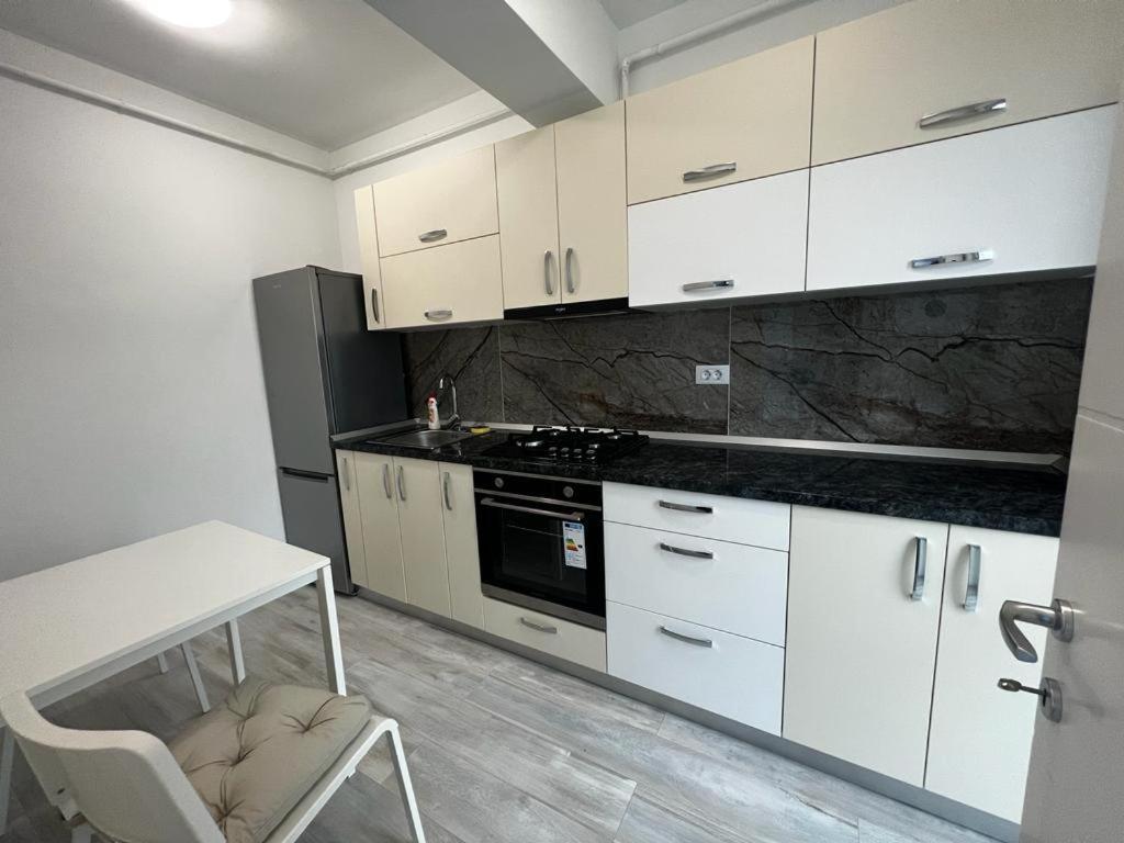 Apartamento Cozy Studio - Palas Mall Iasi Exterior foto